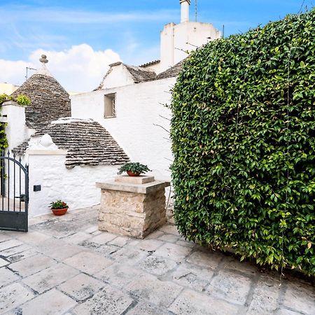 مبيت وإفطار ألبيروبيللو La Mandorla Luxury Trullo المظهر الخارجي الصورة