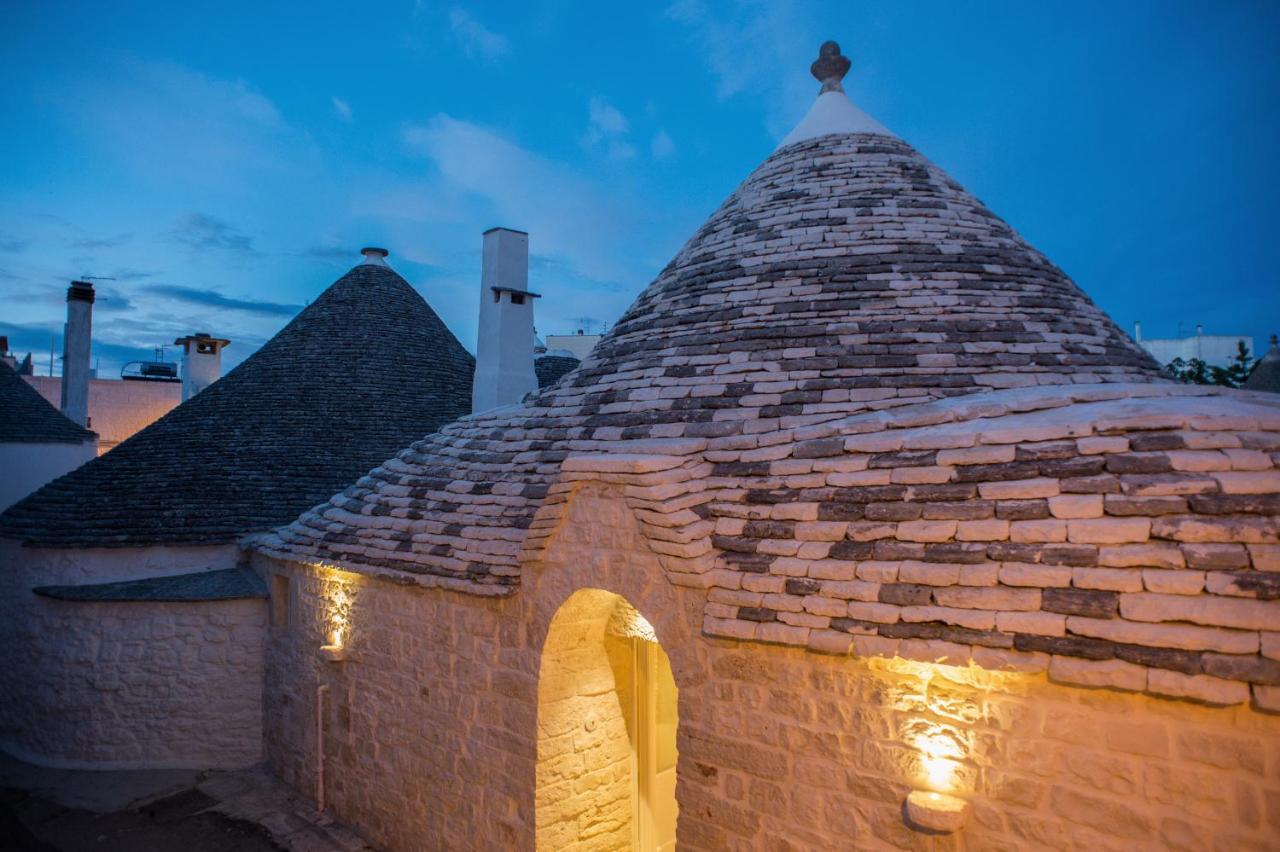 مبيت وإفطار ألبيروبيللو La Mandorla Luxury Trullo المظهر الخارجي الصورة